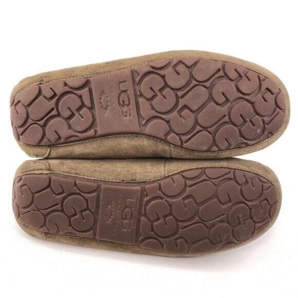 UGG Dakota Indoor Outdoor Moccasin Slippers 8 - Picture 6 of 12